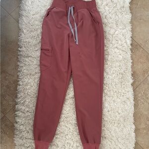 Mauve Figs Scrubs Small Tall